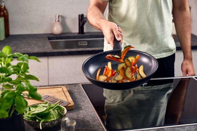 ZWILLING presenta CERAFORCE, la nueva generación de recubrimientos cerámicos