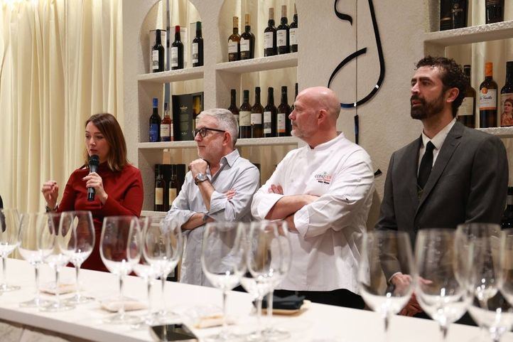 Los vinos del Marco de Jerez y la gastronomía gaditana brillan en Madrid Fusión 2025